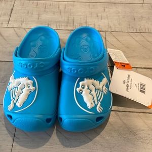 blue Gabe crocs size junior 2 new with tags